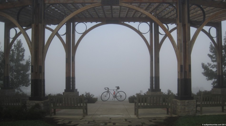 296_32_bike_at_overlook3_4nn.jpg